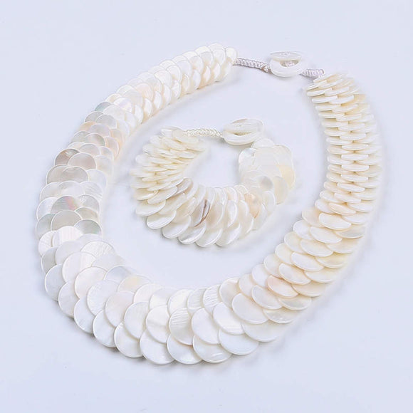 Shell necklace and bracelet
